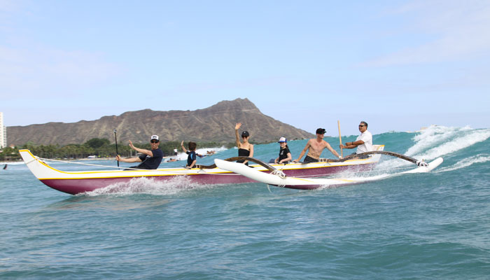 Outrigger-Canoeing